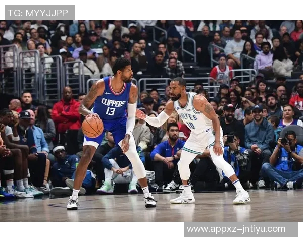 华子称赞麦丹持球决策进步期待里德展现更强能力 华子称赞麦丹持球决策进步期待里德展现更强能力