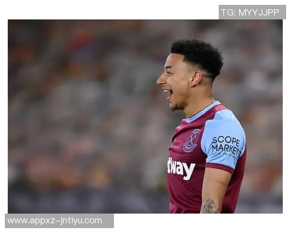 林加德与莱切特场上冲突激烈双方互推互搡引发热议